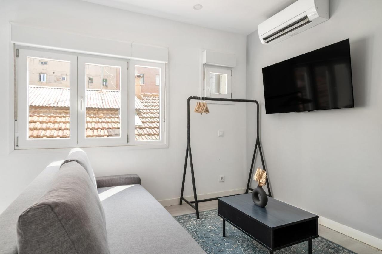 Apartamentos Reformados En Madrid Rio Екстер'єр фото