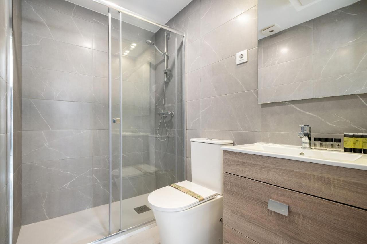 Apartamentos Reformados En Madrid Rio Екстер'єр фото