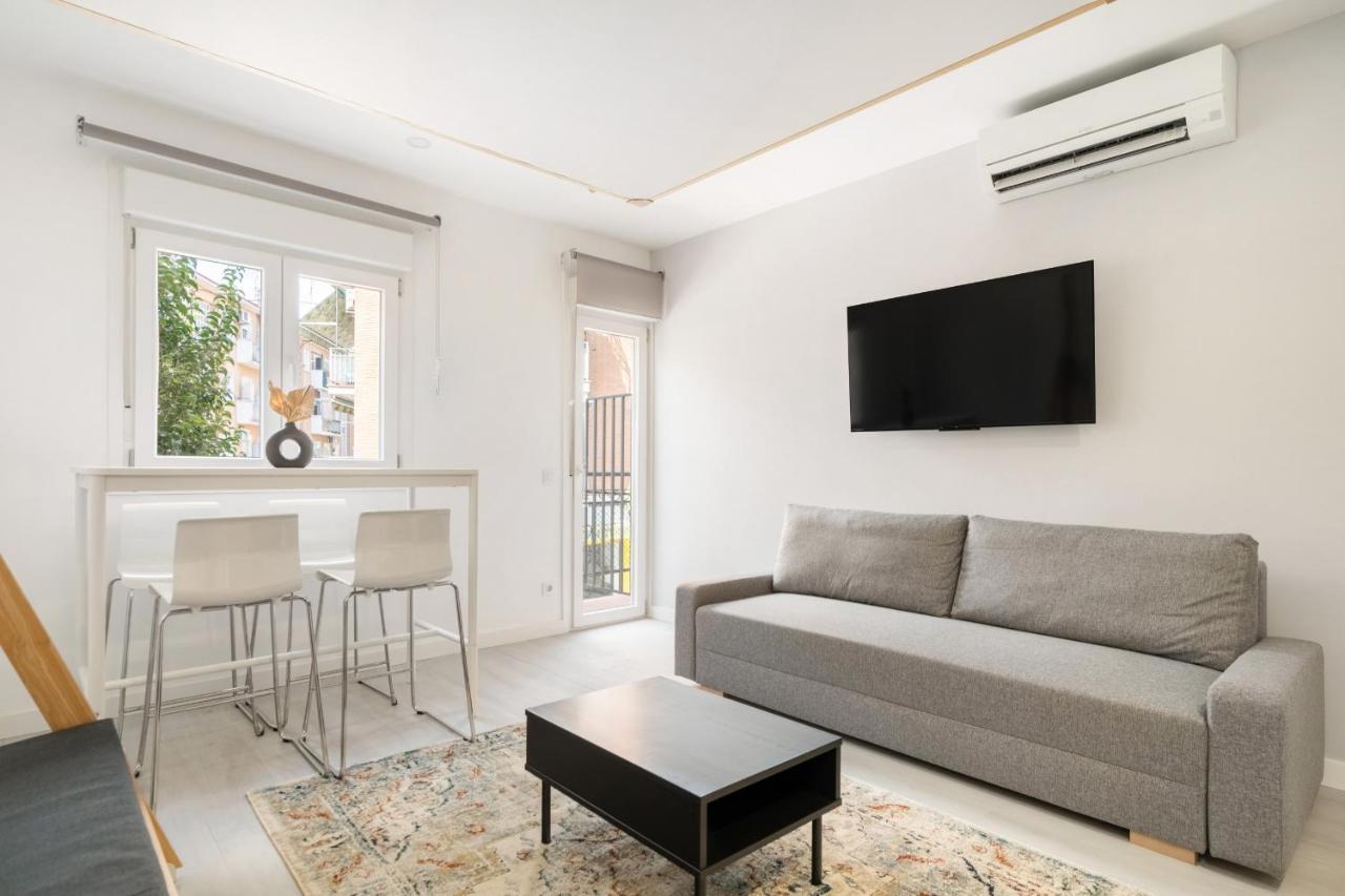Apartamentos Reformados En Madrid Rio Екстер'єр фото