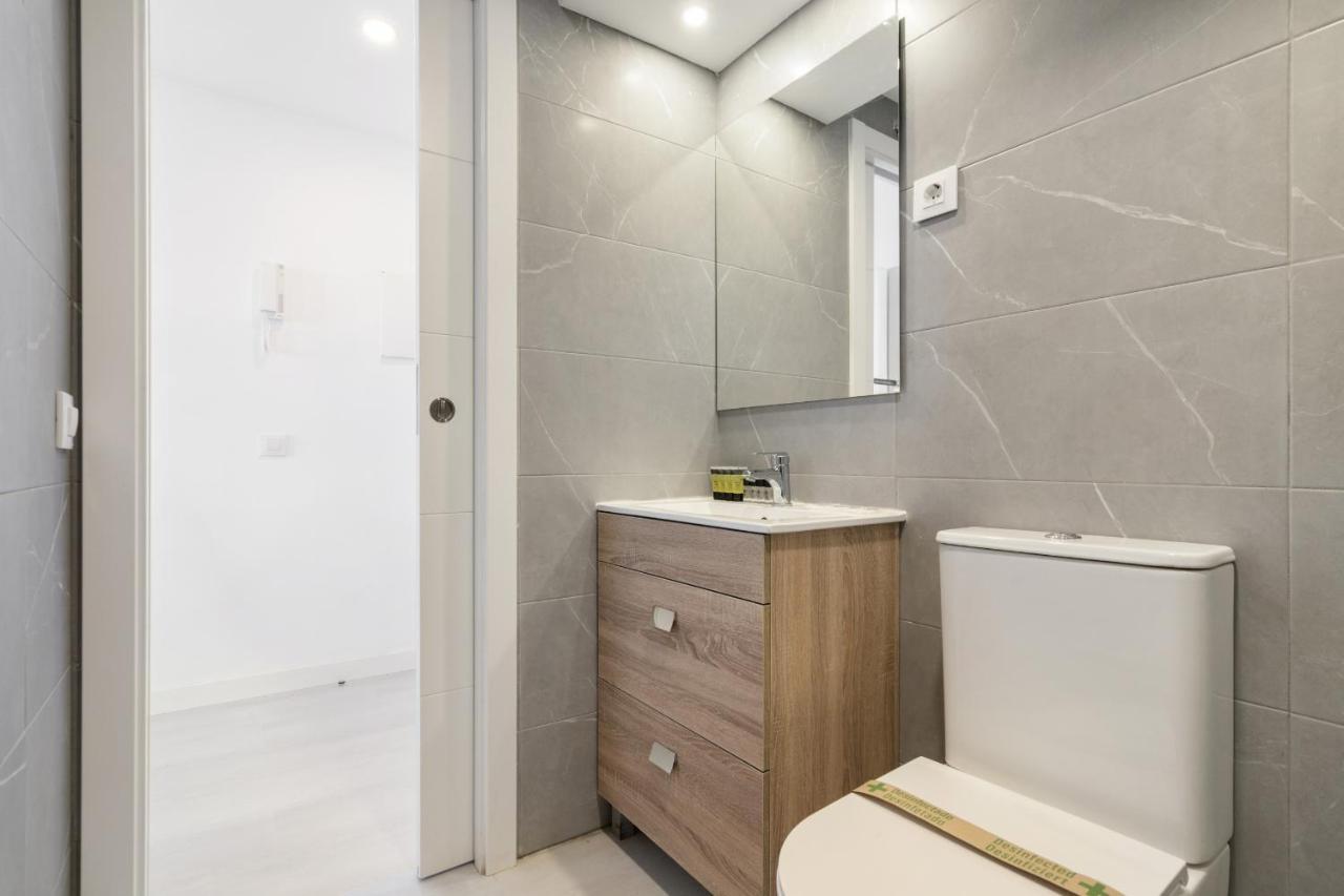 Apartamentos Reformados En Madrid Rio Екстер'єр фото